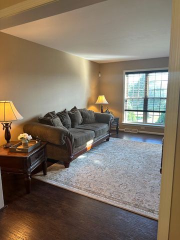 739 MONARCH DR, York, PA 17403