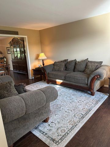 739 MONARCH DR, York, PA 17403
