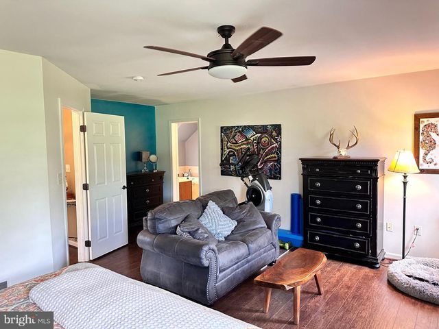 739 MONARCH DR, York, PA 17403