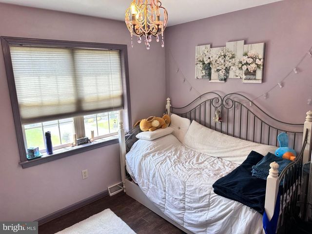 739 MONARCH DR, York, PA 17403