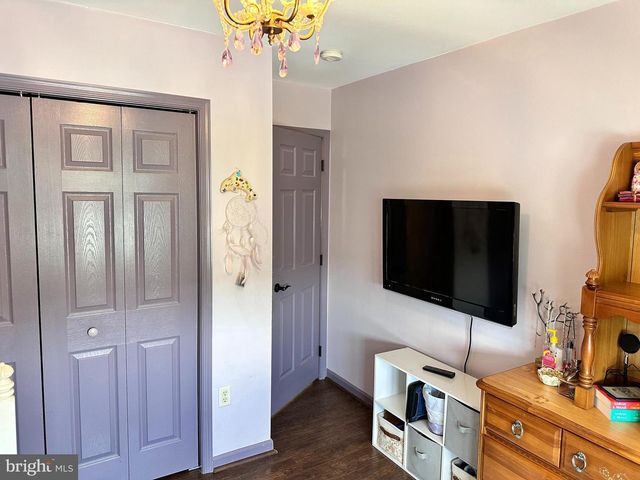 739 MONARCH DR, York, PA 17403