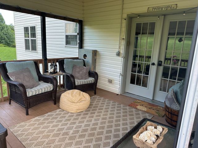 739 MONARCH DR, York, PA 17403