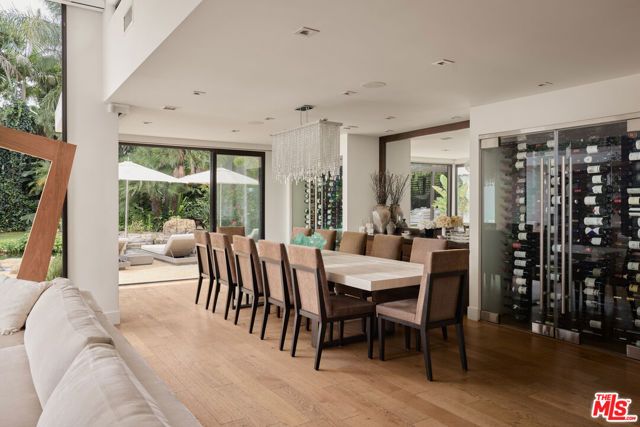 8382 Mulholland Drive, Los Angeles, CA 90046