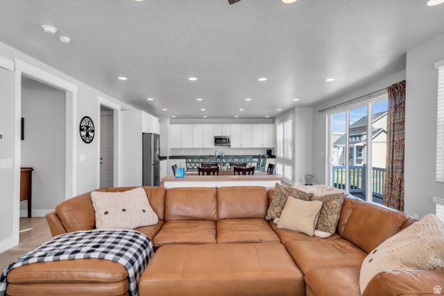 6324 N LITTLE MOUNTAIN WAY, Eagle Mountain, UT 84005