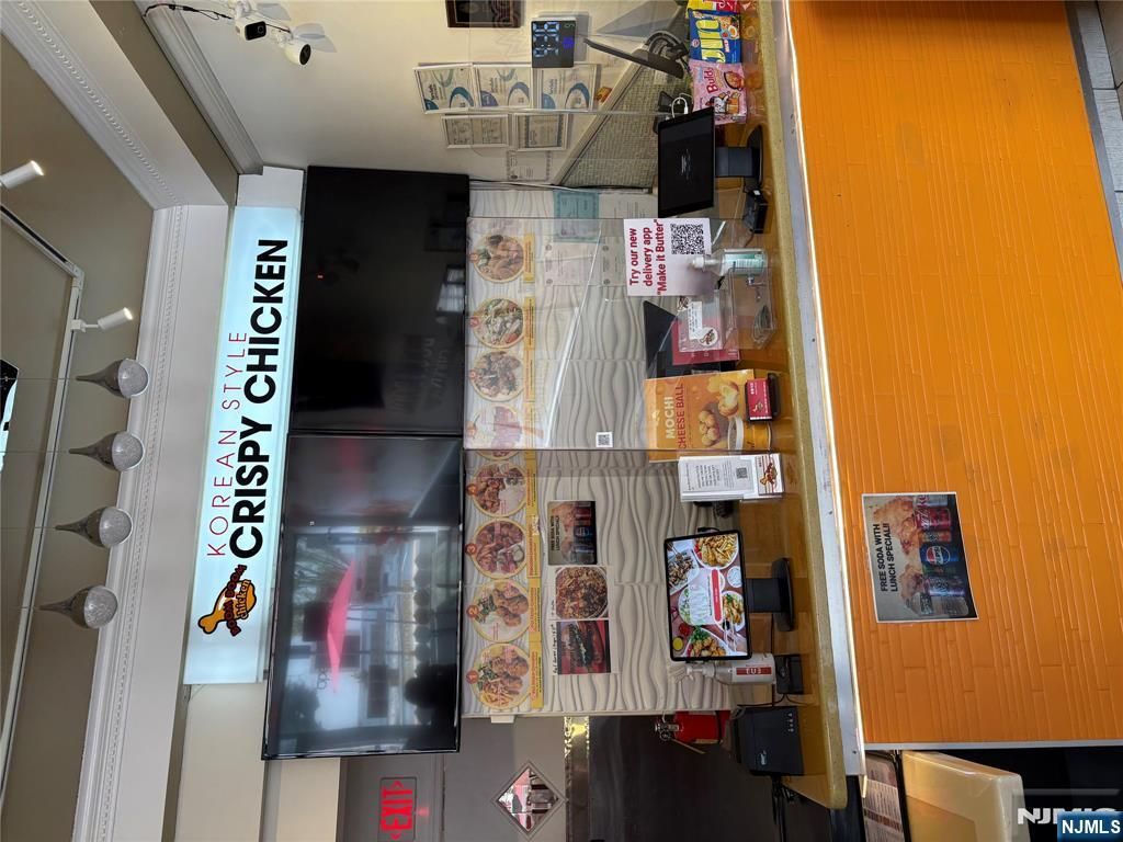 240 Main Street, Fort Lee, NJ 07024