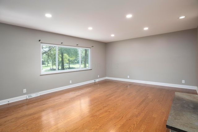 7860 Clark State Road, Blacklick, OH 43004