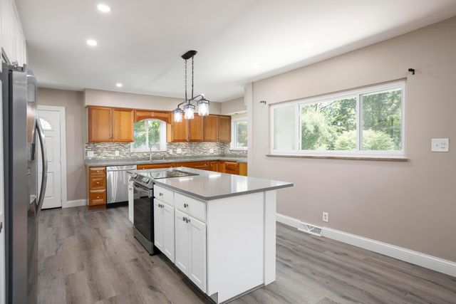 7860 Clark State Road, Blacklick, OH 43004