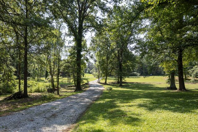 7860 Clark State Road, Blacklick, OH 43004