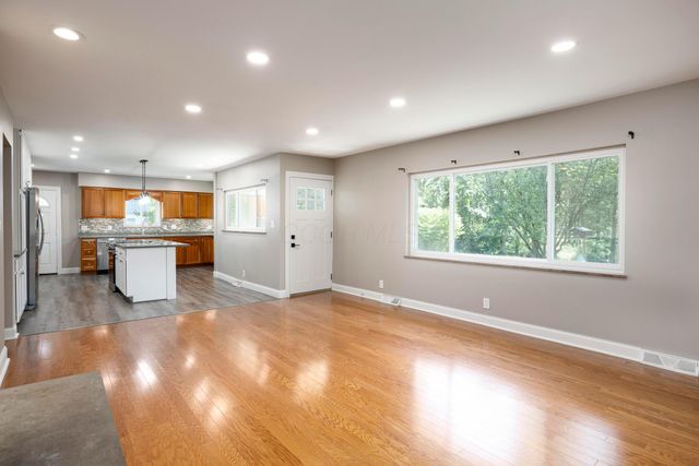 7860 Clark State Road, Blacklick, OH 43004