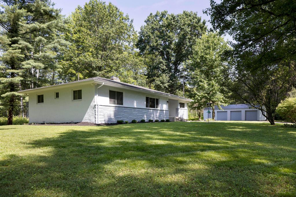 7860 Clark State Road, Blacklick, OH 43004