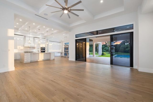 11931 Torreyanna Circle Circle, West Palm Beach, FL 33412