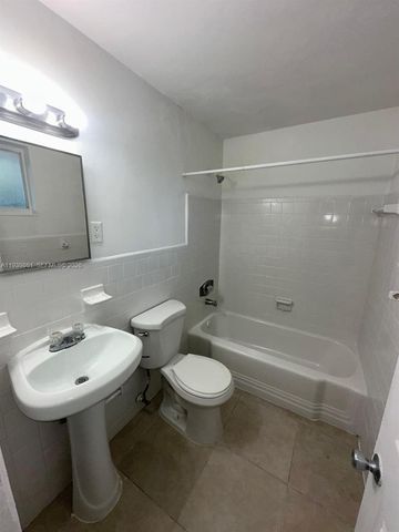 101 NW 29th Ave 4, Fort Lauderdale, FL 33311