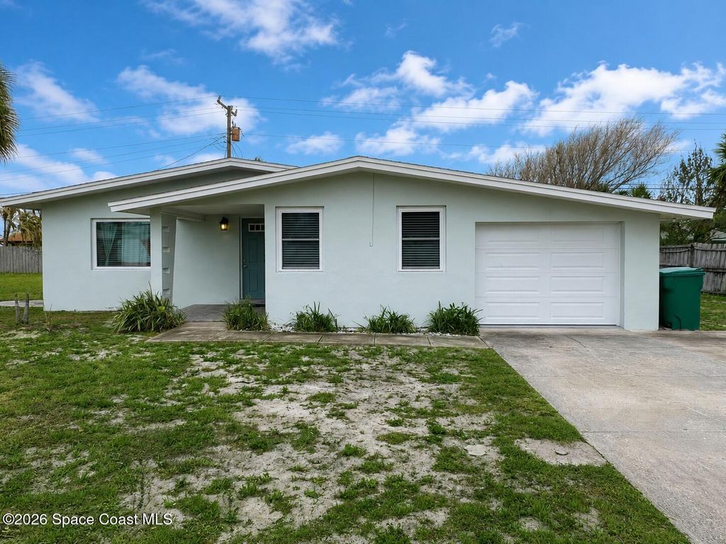215 Park Avenue, Satellite Beach, FL 32937