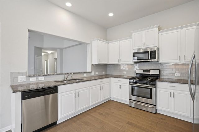 109 Serrano ST, Georgetown, TX 78628