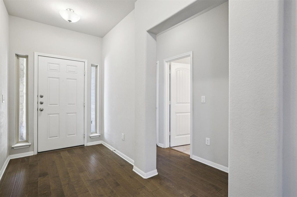 109 Serrano ST, Georgetown, TX 78628