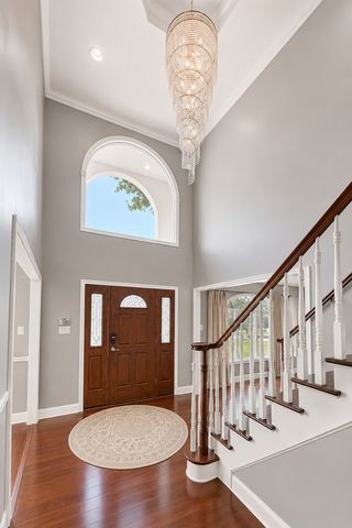 6722 Sweetbriar Lane, Darien, IL 60561