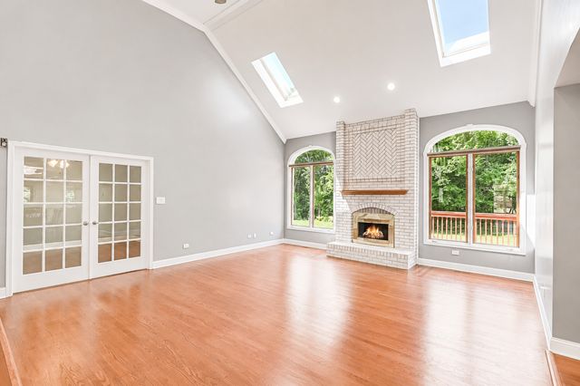 6722 Sweetbriar Lane, Darien, IL 60561