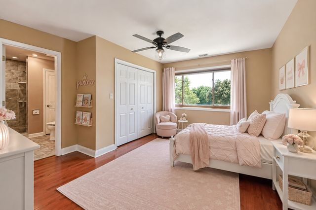 6722 Sweetbriar Lane, Darien, IL 60561