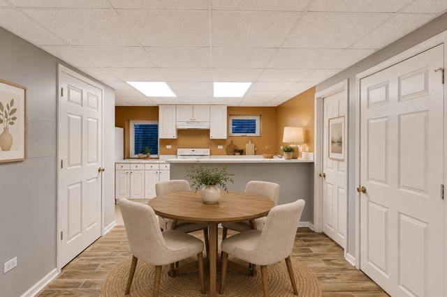 6722 Sweetbriar Lane, Darien, IL 60561