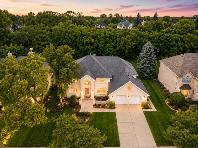 6722 Sweetbriar Lane, Darien, IL 60561