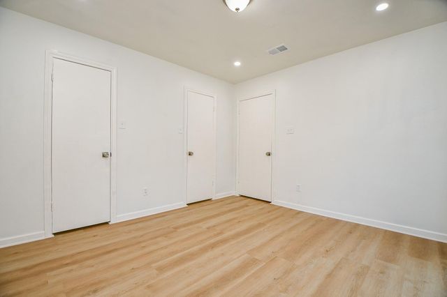 7714 Teal Run Drive, Houston, TX 77071