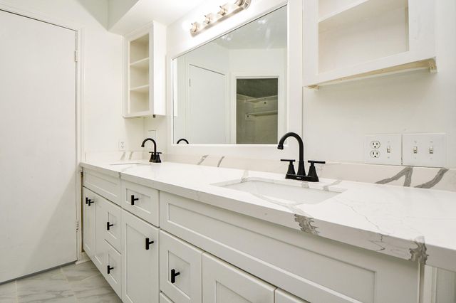 7714 Teal Run Drive, Houston, TX 77071