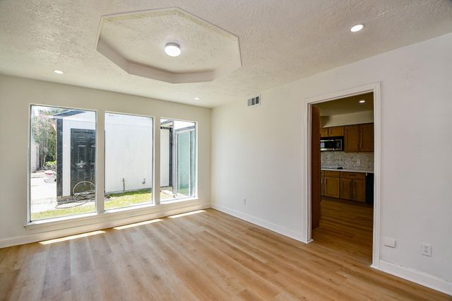 7714 Teal Run Drive, Houston, TX 77071