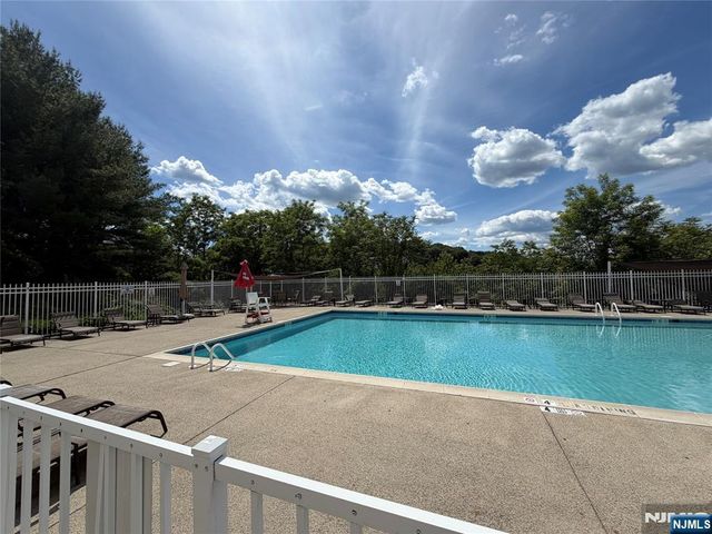 6214 Brookhaven Court 214, Riverdale Borough, NJ 07457