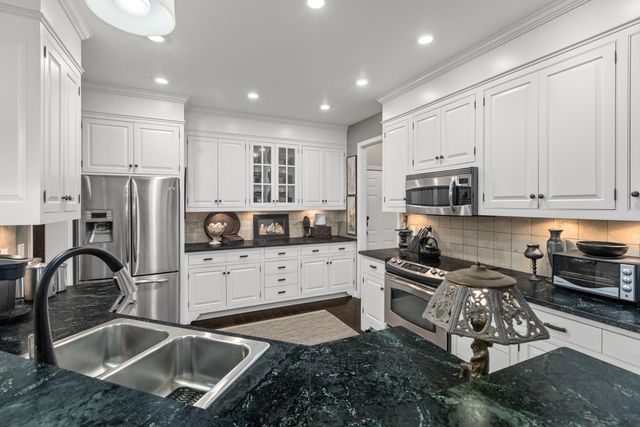 2722 Seastrand Lane, Mount Pleasant, SC 29466