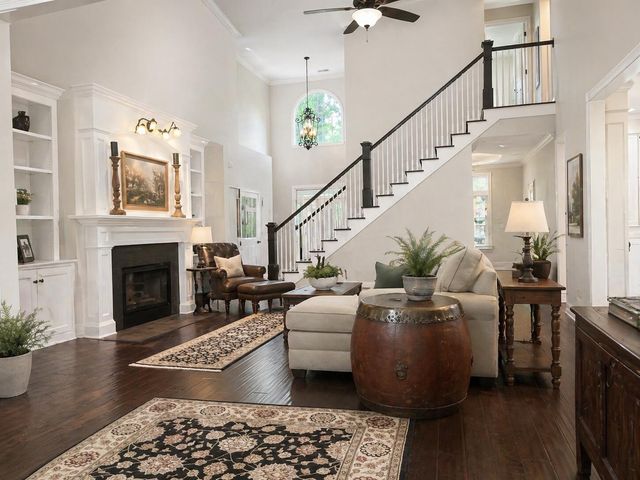 2722 Seastrand Lane, Mount Pleasant, SC 29466