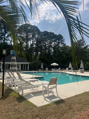 2722 Seastrand Lane, Mount Pleasant, SC 29466