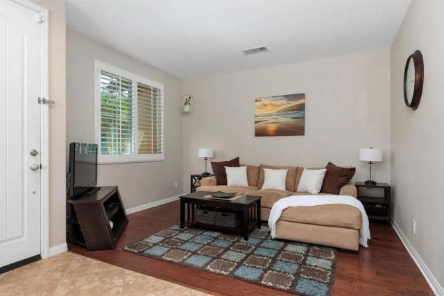 1003 Vista Pointe Boulevard, Oceanside, CA 92057
