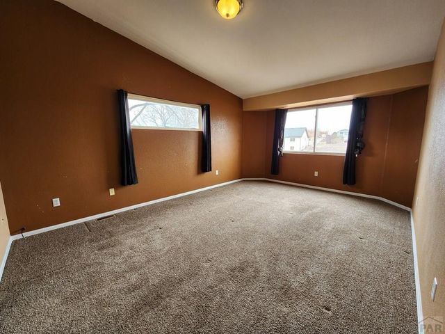 722 S Legend Lane, Pueblo, CO 81007