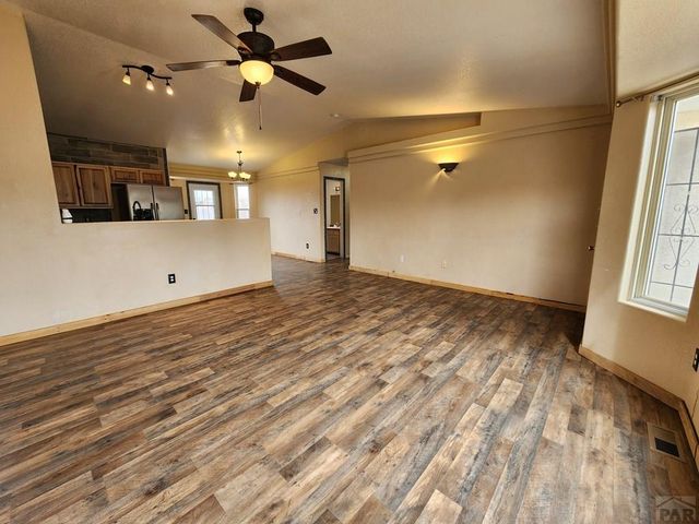 722 S Legend Lane, Pueblo, CO 81007