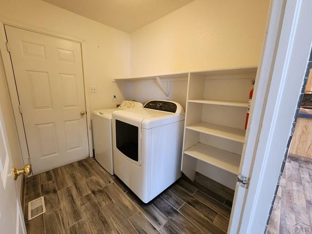 722 S Legend Lane, Pueblo, CO 81007