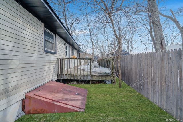 4902 Express Drive S, Ronkonkoma, NY 11779