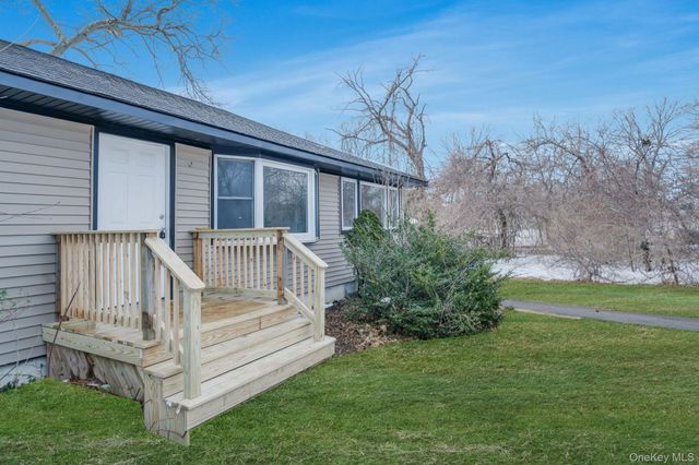 4902 Express Drive S, Ronkonkoma, NY 11779