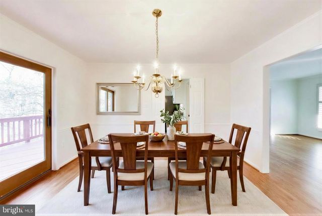 9321 HOBART CT, Fairfax, VA 22032