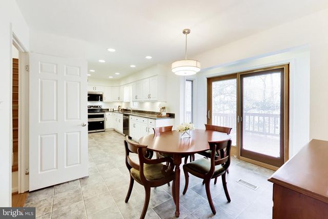 9321 HOBART CT, Fairfax, VA 22032