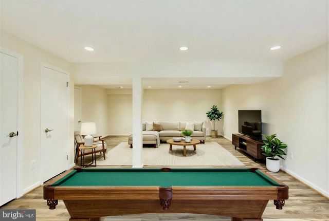 9321 HOBART CT, Fairfax, VA 22032