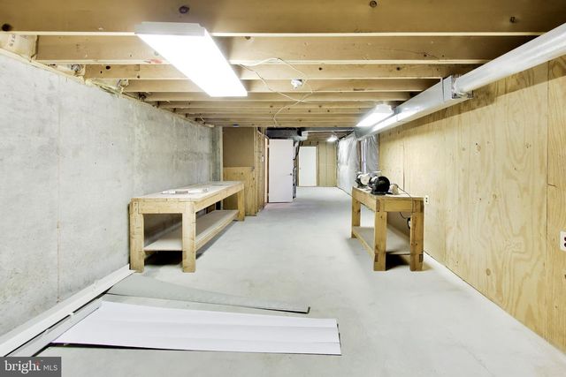 9321 HOBART CT, Fairfax, VA 22032