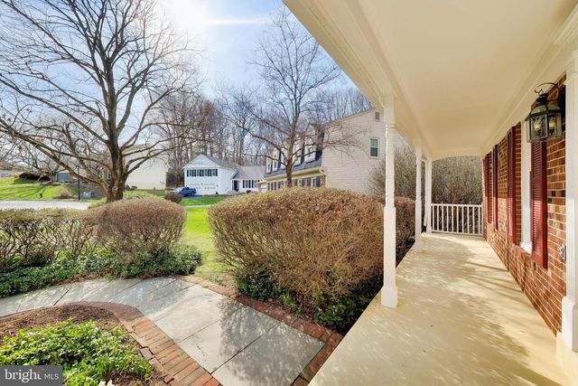 9321 HOBART CT, Fairfax, VA 22032