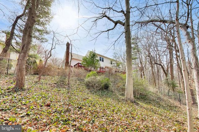 9321 HOBART CT, Fairfax, VA 22032