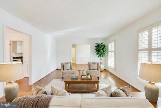 9321 HOBART CT, Fairfax, VA 22032