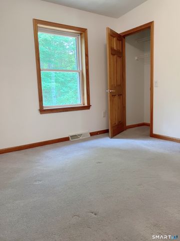 23 Hillcrest Drive, Montville, CT 06382