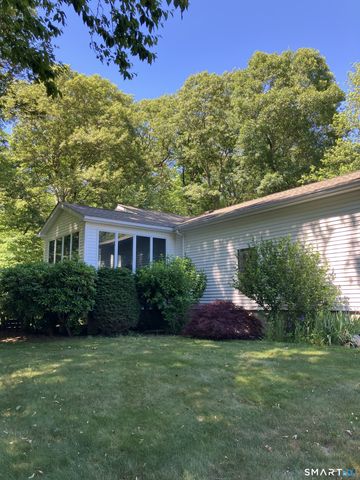23 Hillcrest Drive, Montville, CT 06382