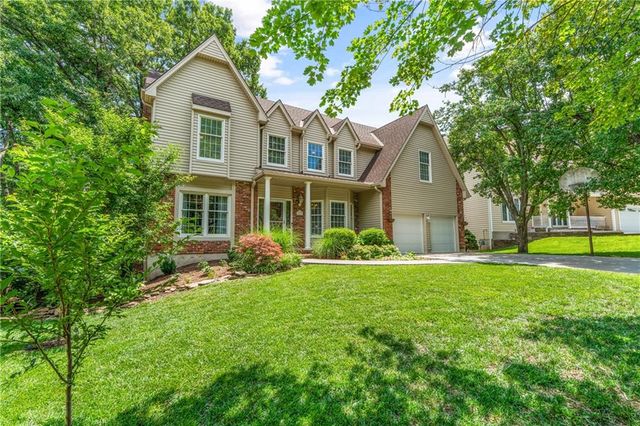 15007 W 76th Street, Lenexa, KS 66216