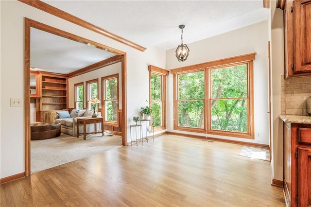 15007 W 76th Street, Lenexa, KS 66216