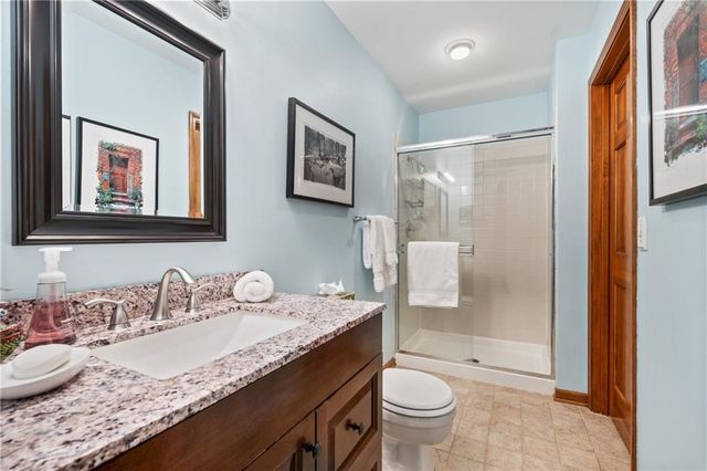 15007 W 76th Street, Lenexa, KS 66216