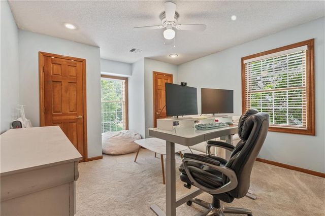 15007 W 76th Street, Lenexa, KS 66216